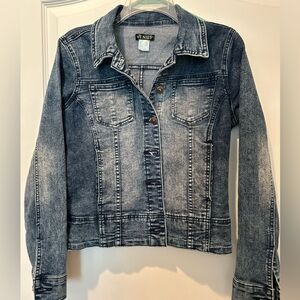 Venus Women’s Denim Jacket Size Small